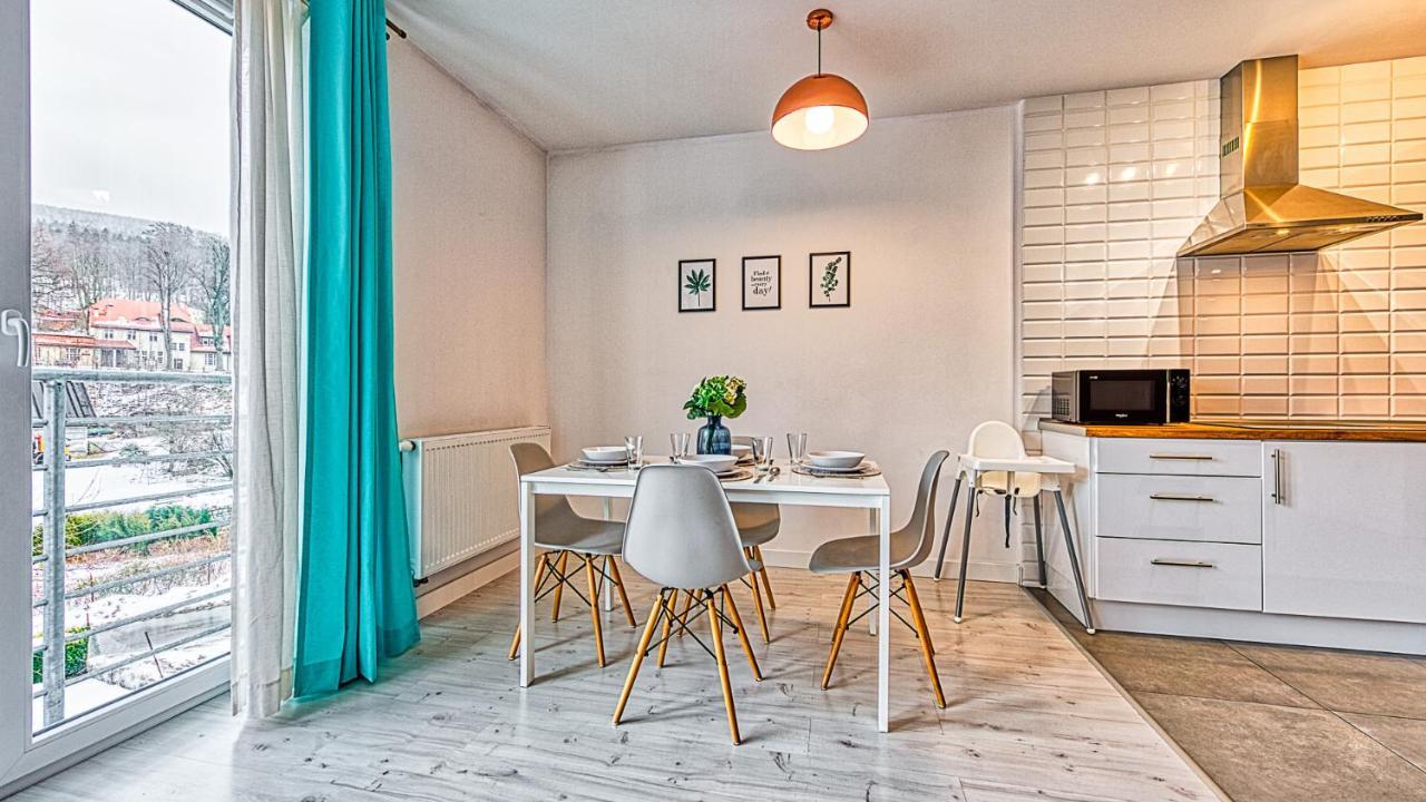 Apartamenty 11-Go 26 I 22 Listopada By Royal Aparts Świeradów-Zdrój Exteriör bild